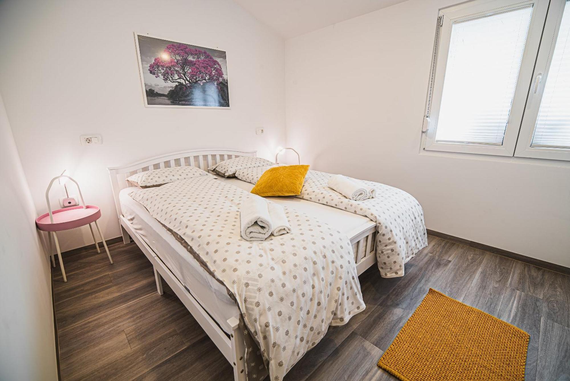 Gotar Apartment With Garden Kobarid Exterior foto